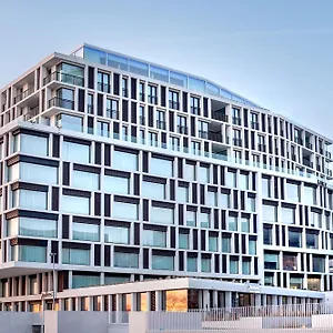 Radisson Blu Hotel, Brygge