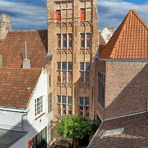 Bed & Breakfast De Zomere, Brugge